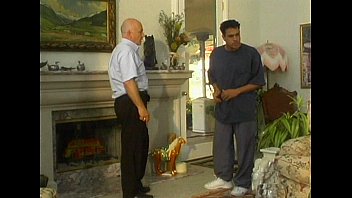 [YouPorn, Clip] Perfect Girl Is Urinating
