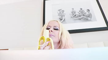 [Tit, Pussy, Breakfast] Big Boobed MILF Stuffs Her Holes With Big COCK21 For Breakfast