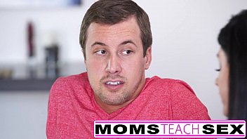 [First Time Squirting, India, Summer Mother] Summer Mother Fuck
