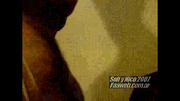[Argentina, Mamada, Pijas] Sofi La Putita Argentina Chupando Dos Pijas